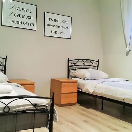 Class Apartment *