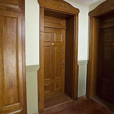 Apartment Class *